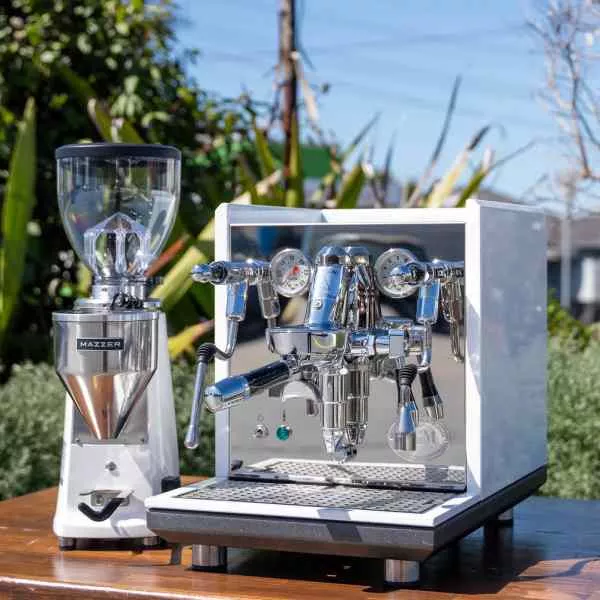 brand-ecm-synkronika-ii-mazzer-mini-e-grinder-package Brand Ecm Synkronika II & Mazzer Mini E Grinder Package