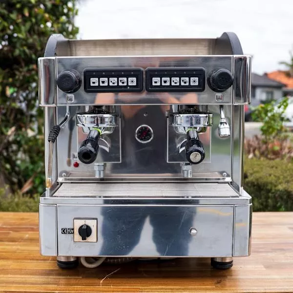 Cheap Italian 2 Group Coffee Machine – 10 Amp Compact