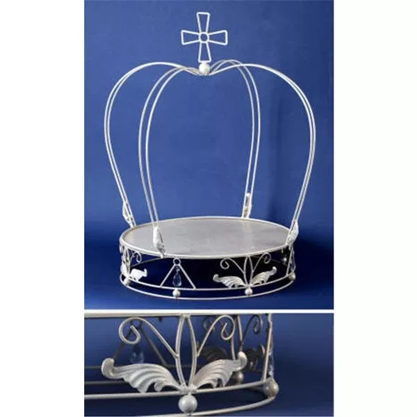 crown-cake-stand Crown Cake Stand