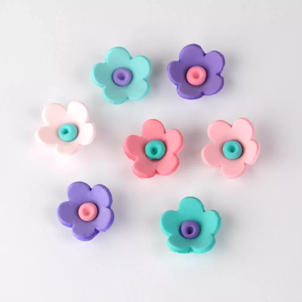 Daisy Blossoms - Medium