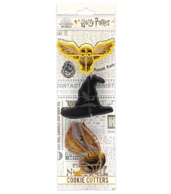 harry-potter-sorting-hat-owl-coveted-snitch-3d-cookie-set Harry Potter Sorting Hat, an owl, and the coveted Snitch 3D Cookie Set