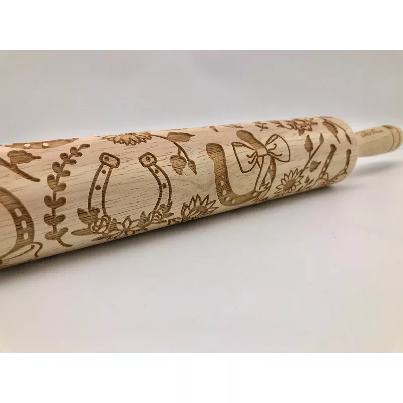 horseshoes-embossed-rolling-pin-pottery-baking Horseshoes Embossed Rolling Pin for Pottery and Baking