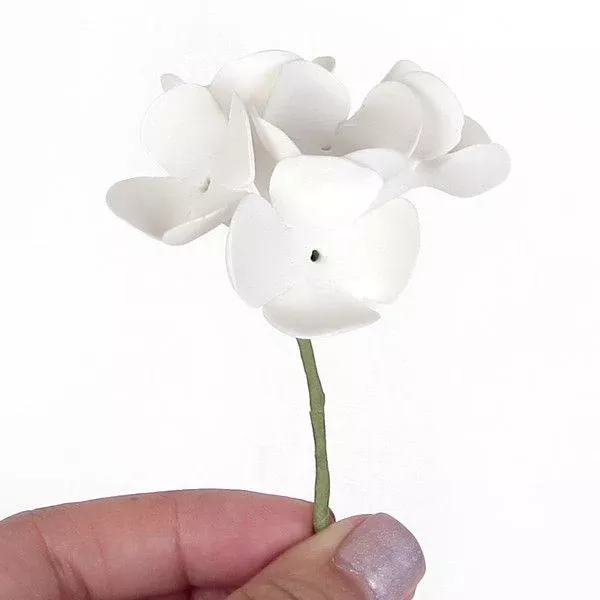 hydrangea-bunches-white Hydrangea Bunches -White