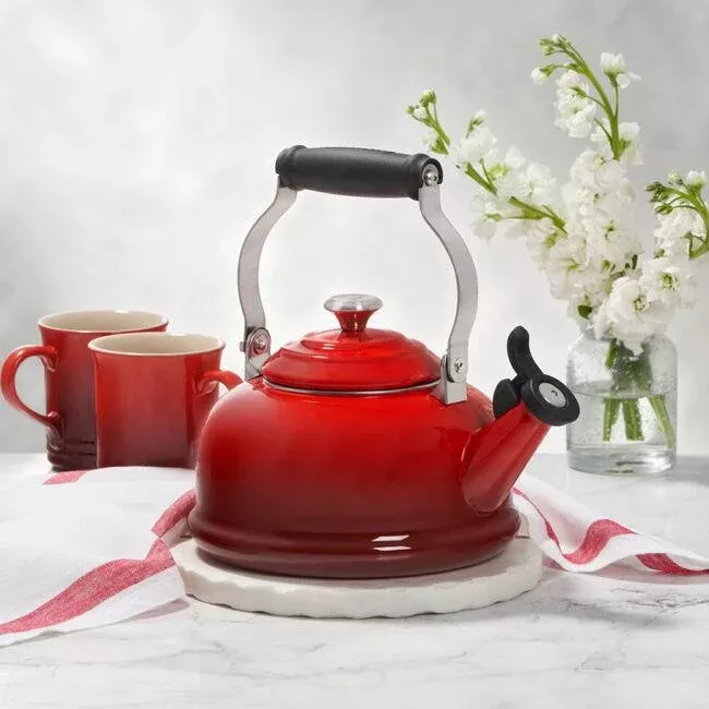 le-creuset-kettle-whistling-cerise Le Creuset Kettle: Whistling, Cerise