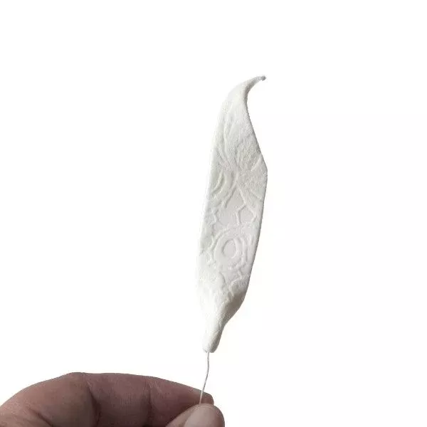 medium-ribbon-tail-lace-embossed Medium Ribbon Tail - Lace Embossed
