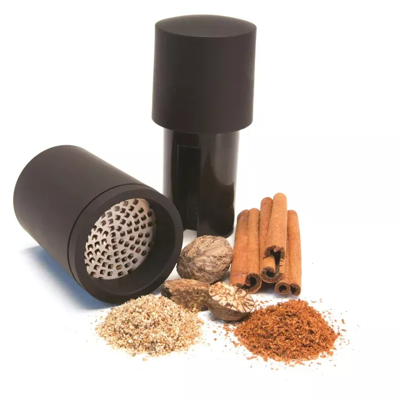 microplane-manual-spice-grinder-nutmeg-cinnamon Microplane Manual Spice Grinder for Nutmeg and Cinnamon
