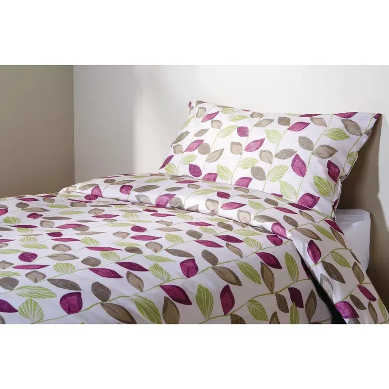 mitre-essentials-florence-leaf-duvet-cover-damson-gu366 Mitre Essentials Florence Leaf Duvet Cover Damson – GU366