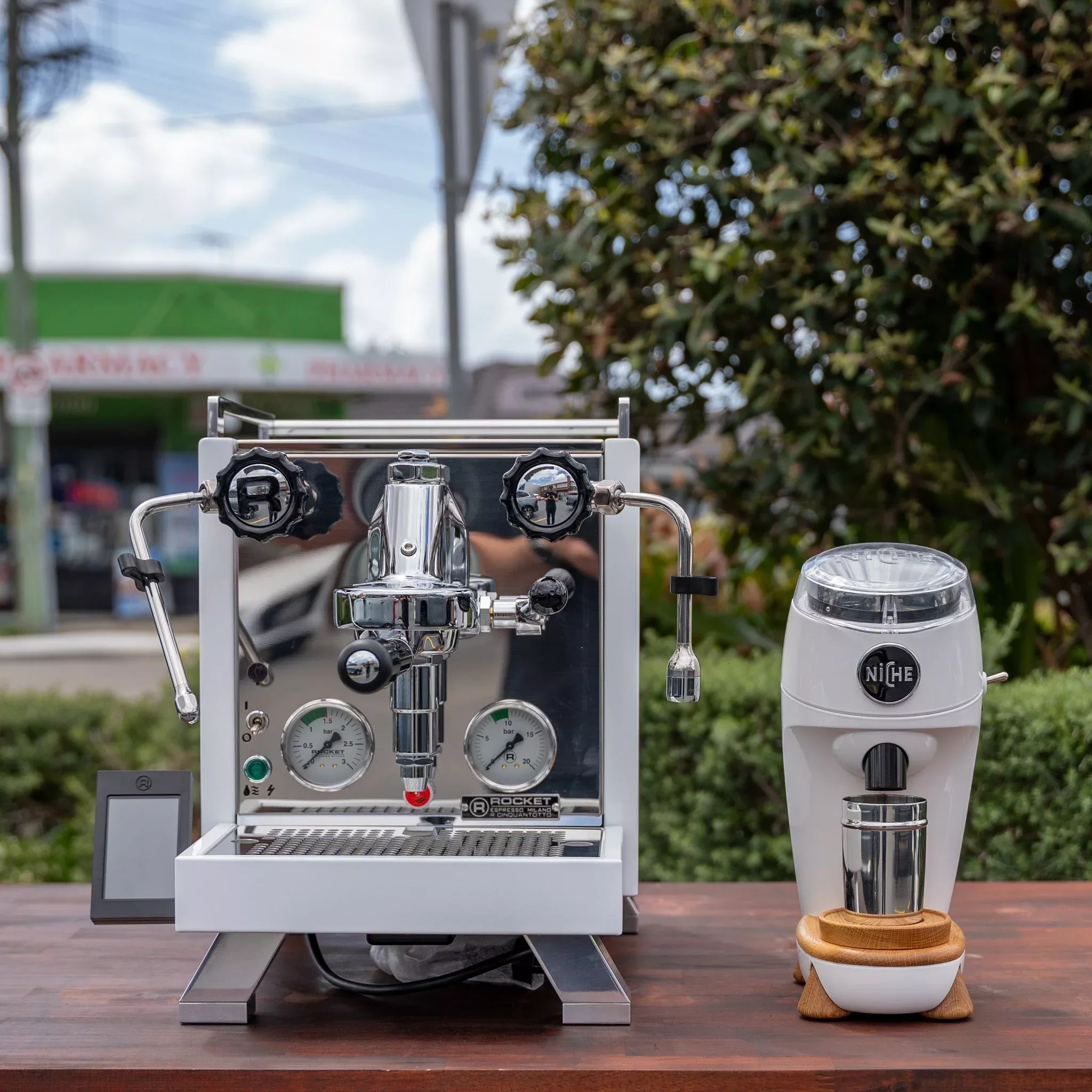 rocket-r-cinquantotto-r58-coffee-machine-niche-zero-grinder-package-in-white Rocket R Cinquantotto (R58) Coffee Machine + Niche Zero Grinder Package In White