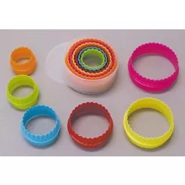 round-plastic-cutter-set-6-pieces Round Plastic Cutter Set 6 pieces
