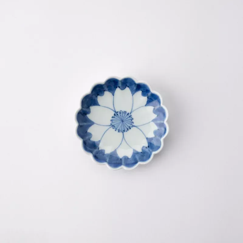 sakura-chrysanthemum-shaped-sauce-plate Sakura Chrysanthemum-Shaped Sauce Plate