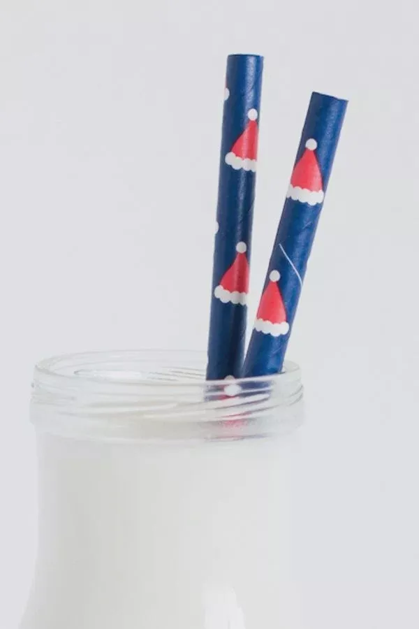 santa-hat-cake-pop-straws-25-straws Santa Hat Cake Pop Straws - 25 Straws