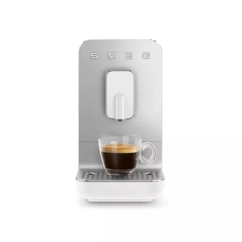smeg-fully-automatic-espresso-machine-bcc11whmus-white Smeg Fully Automatic Espresso Machine BCC11WHMUS (White)