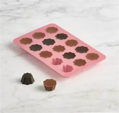 trudeau-flower-silicone-chocolate-mold-3-piece Trudeau Flower Silicone Chocolate Mold -- 3 piece