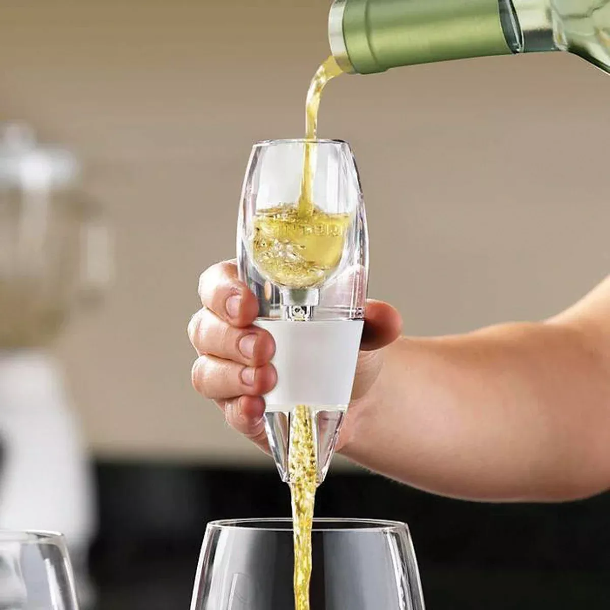 white-wine-aerator-pourer-with-base White Wine Aerator - Pourer with Base