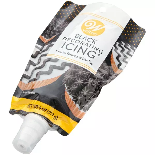 wilton-black-icing-pouch-with-tips-8-oz Wilton Black Icing Pouch with Tips, 8 oz.